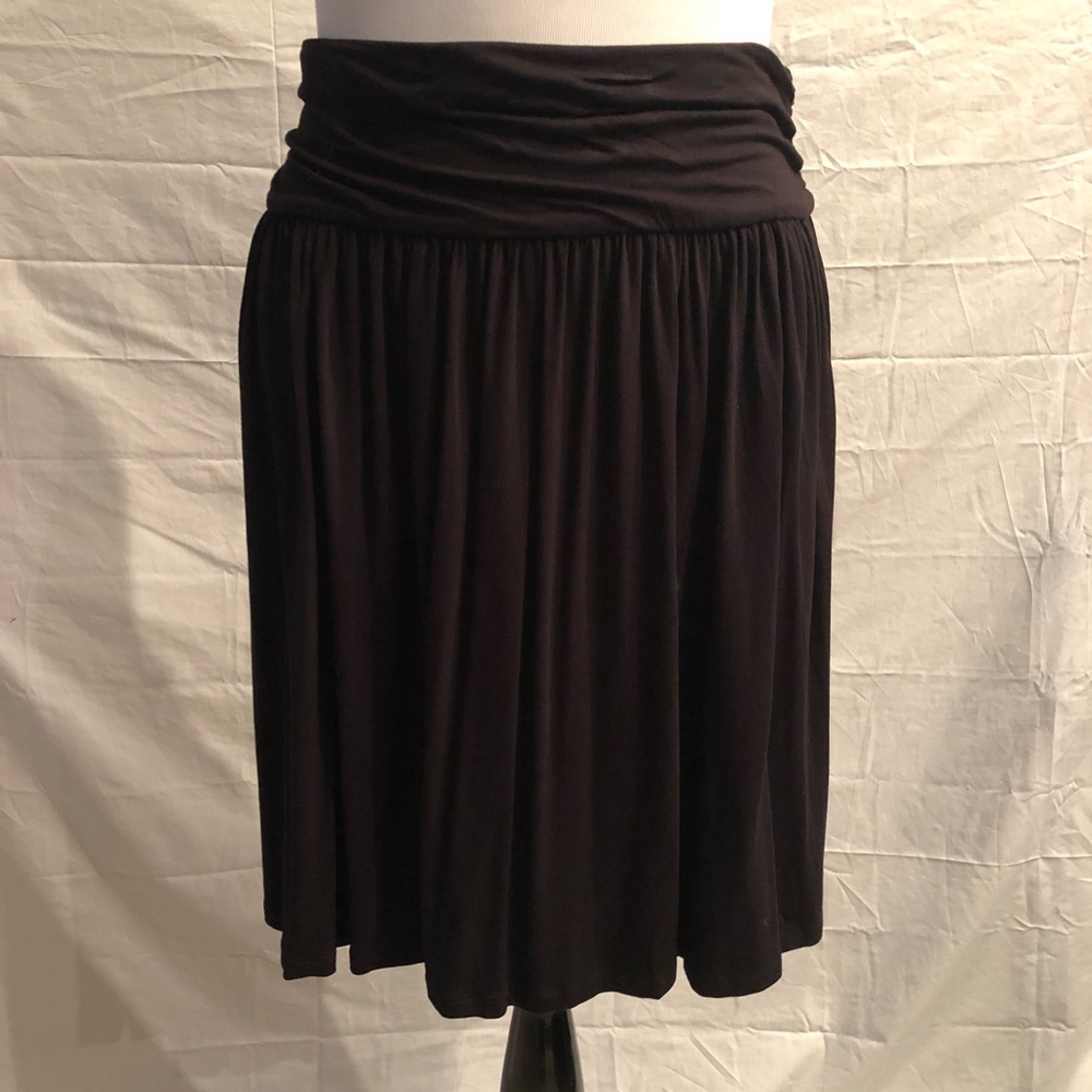 Brand New Black Skirt Size 18/20 with Tags